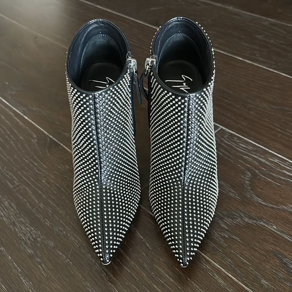 Giuseppe Zanotti Black Studded Booties - Picture 6 of 14